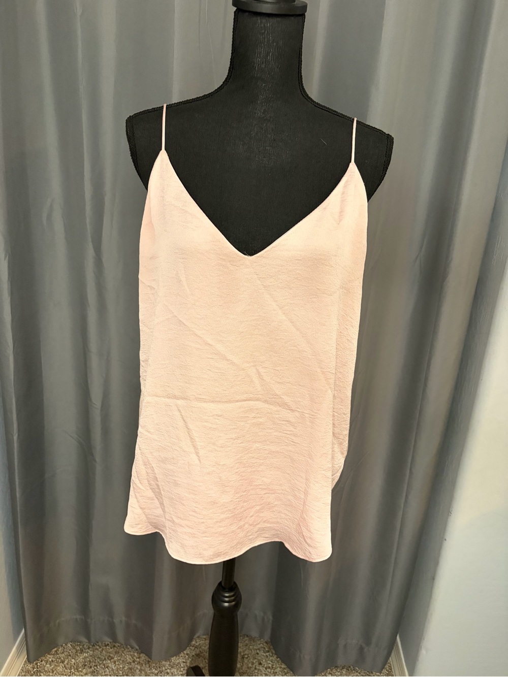 178. Express Light Pink V-Neck Spaghetti Strap Tank Top, Size L